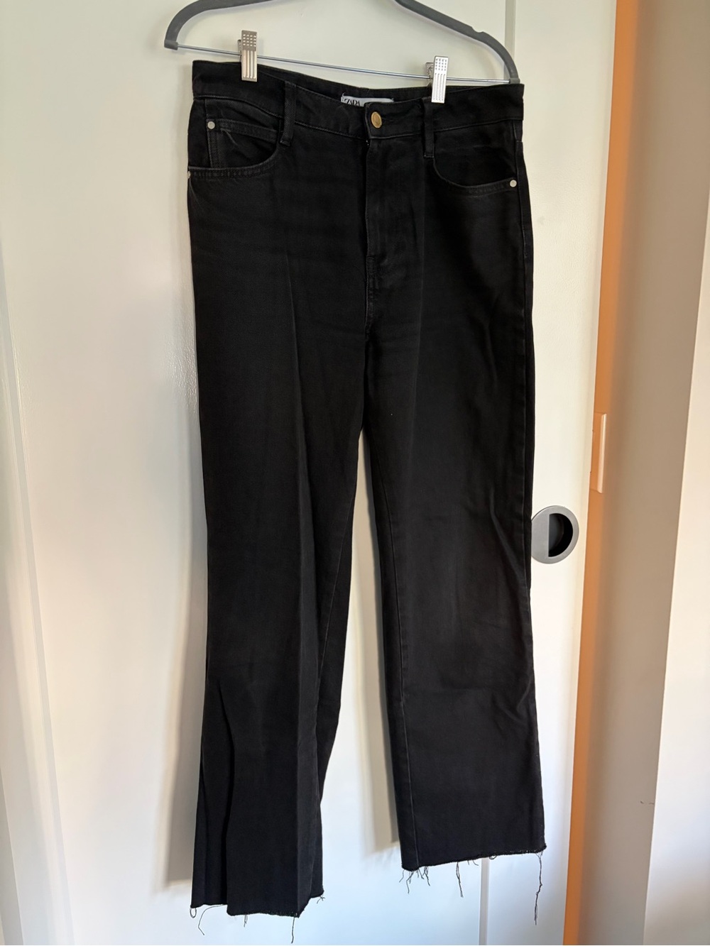 Zara Black Straight-Leg Frayed Jeans